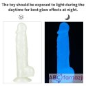 Dildo z przyssawką świecące w ciemności Lumino Play 21,5 cm Lovetoy Lovetoy